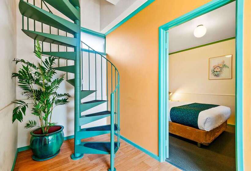 호텔 Comfort Inn & Suites Lakes Entrance