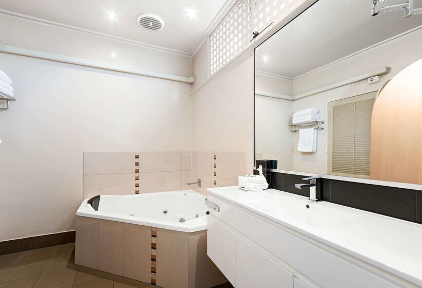 호텔 Comfort Inn & Suites Lakes Entrance