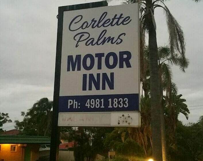 בית מלון כפרי Corlette Palms Motor Inn