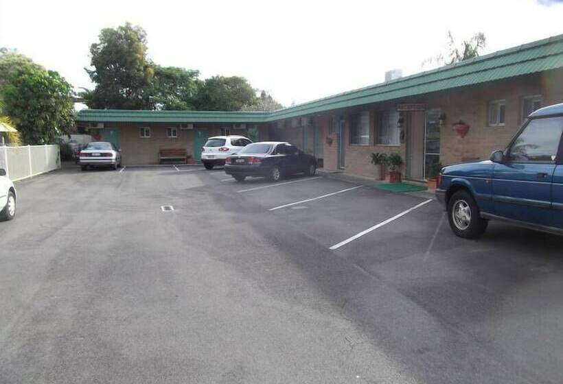 בית מלון כפרי Corlette Palms Motor Inn