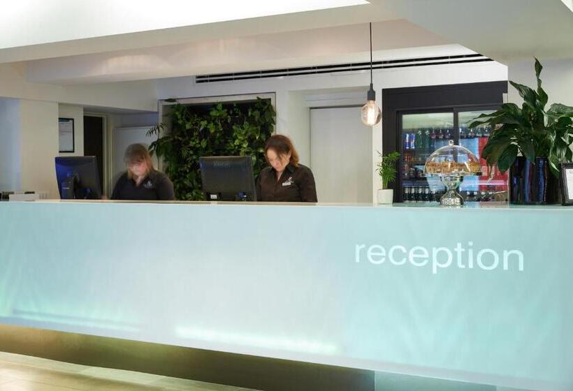 Cosmopolitan Hotel And Apartments