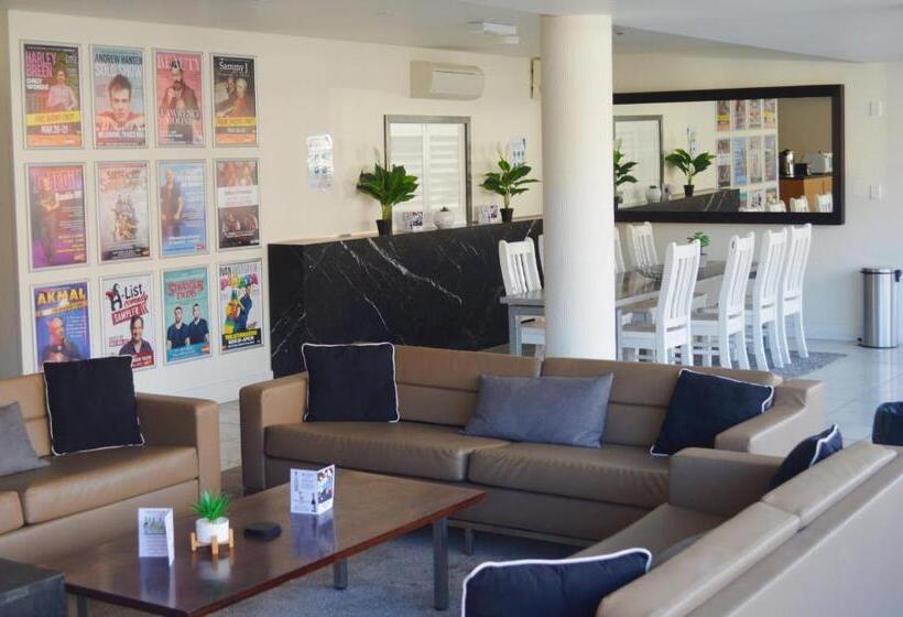 Cosmopolitan Hotel And Apartments