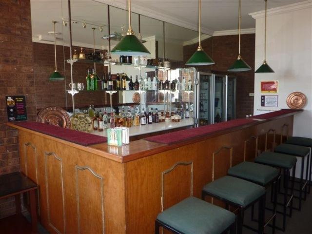 هتل Countryman Motor Inn