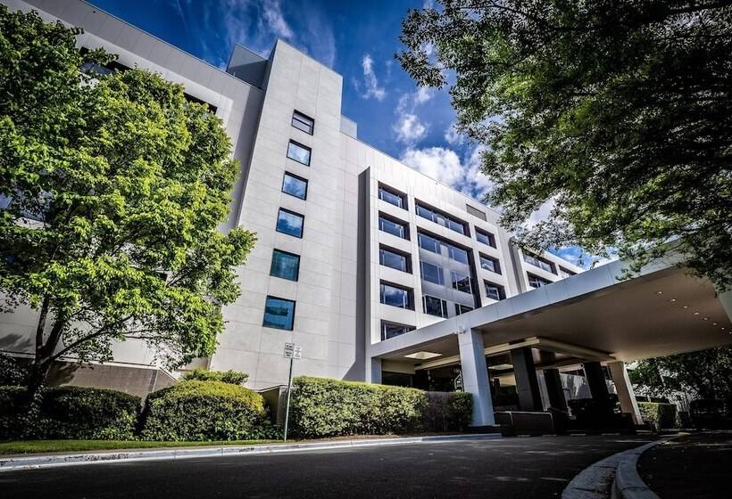هتل Crowne Plaza Canberra, An Ihg