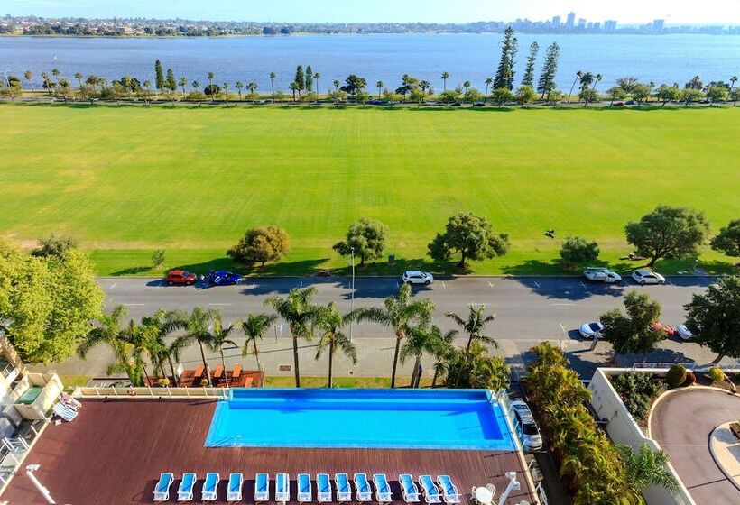 Отель Crowne Plaza Perth, An Ihg