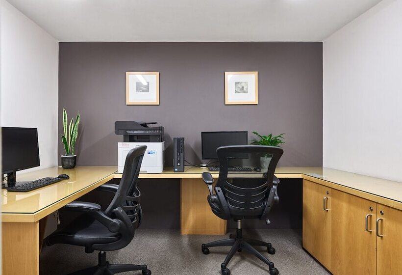 Отель Crowne Plaza Perth, An Ihg