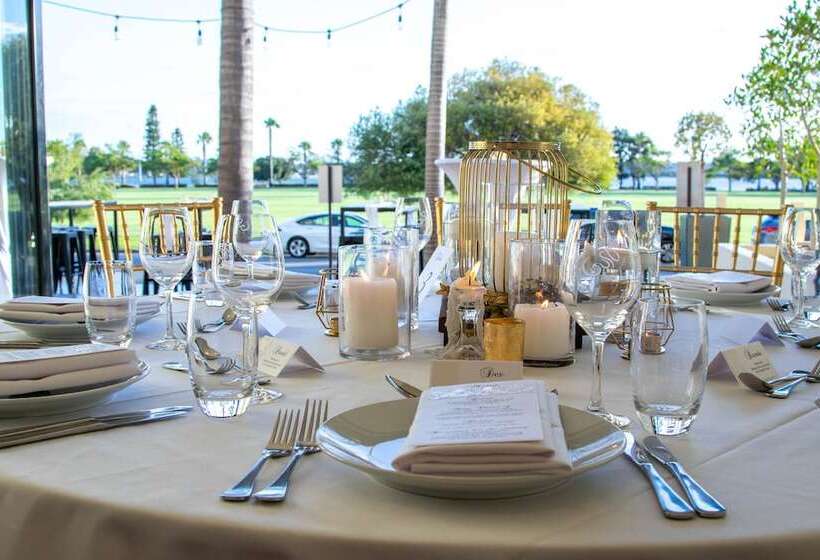 هتل Crowne Plaza Perth, An Ihg