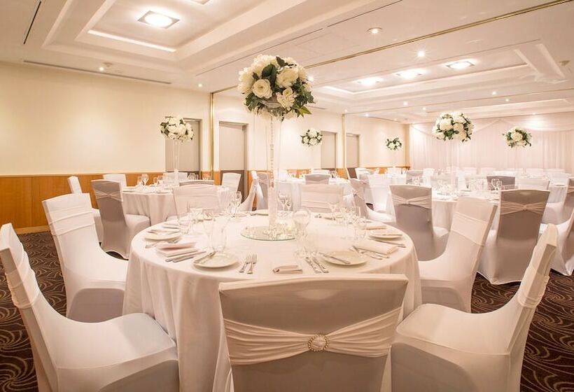 Отель Crowne Plaza Perth, An Ihg