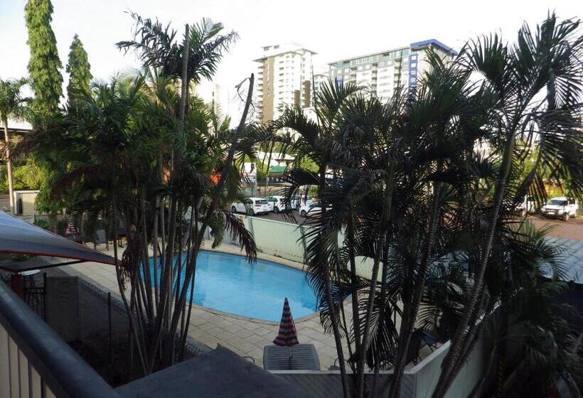 ホテル Darwin Poinciana Inn