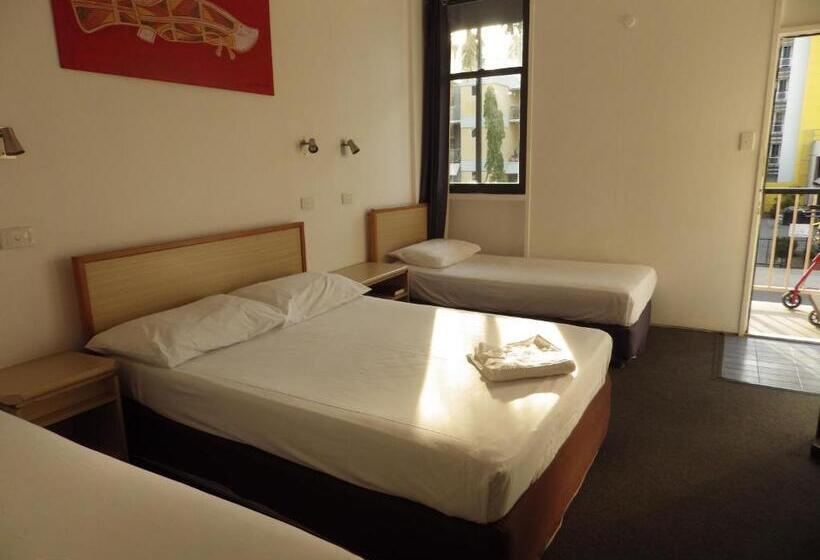 ホテル Darwin Poinciana Inn