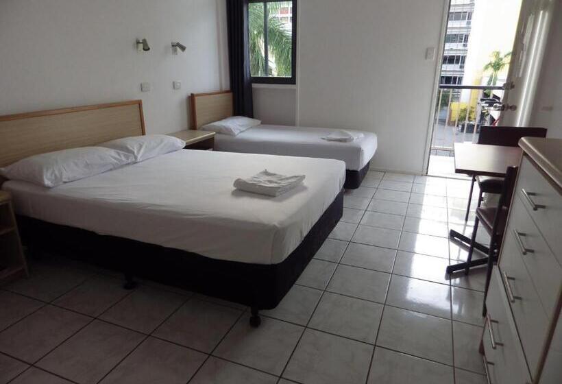 ホテル Darwin Poinciana Inn