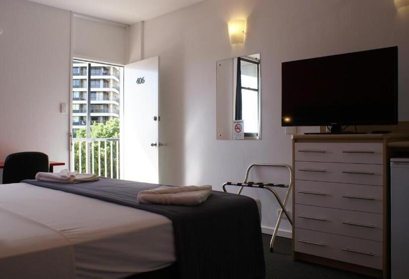 ホテル Darwin Poinciana Inn