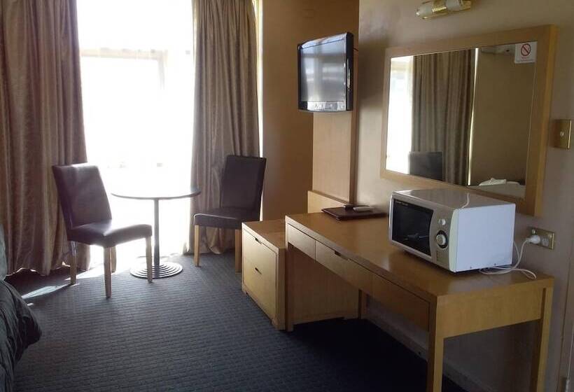 فندق Desert Sand Motor Inn