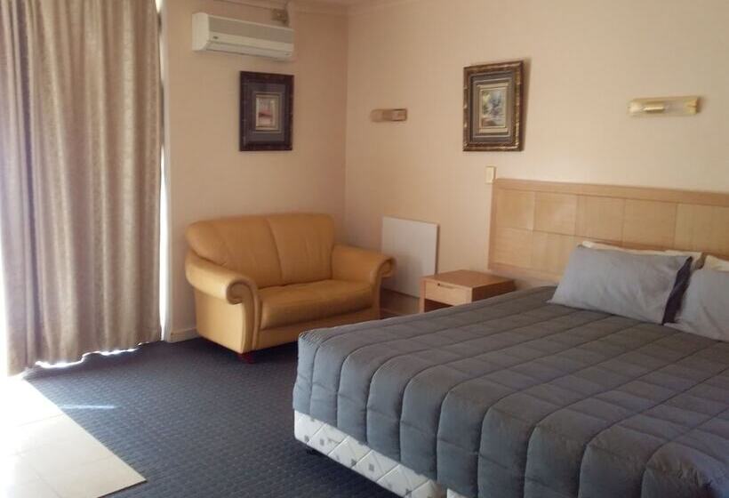 فندق Desert Sand Motor Inn