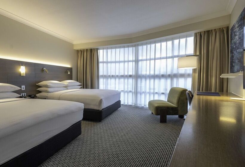 Doubletree By Hilton Hotel Cairns