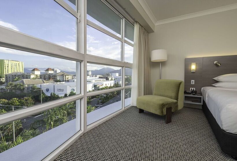 Doubletree By Hilton Hotel Cairns