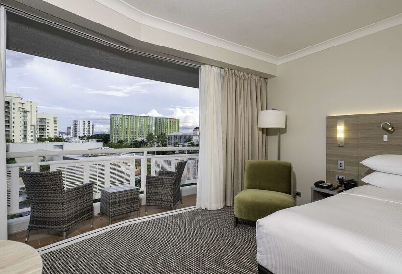 Doubletree By Hilton Hotel Cairns