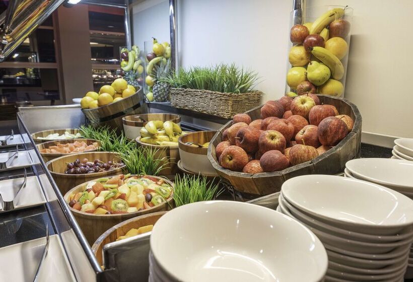 Doubletree By Hilton Hotel Cairns