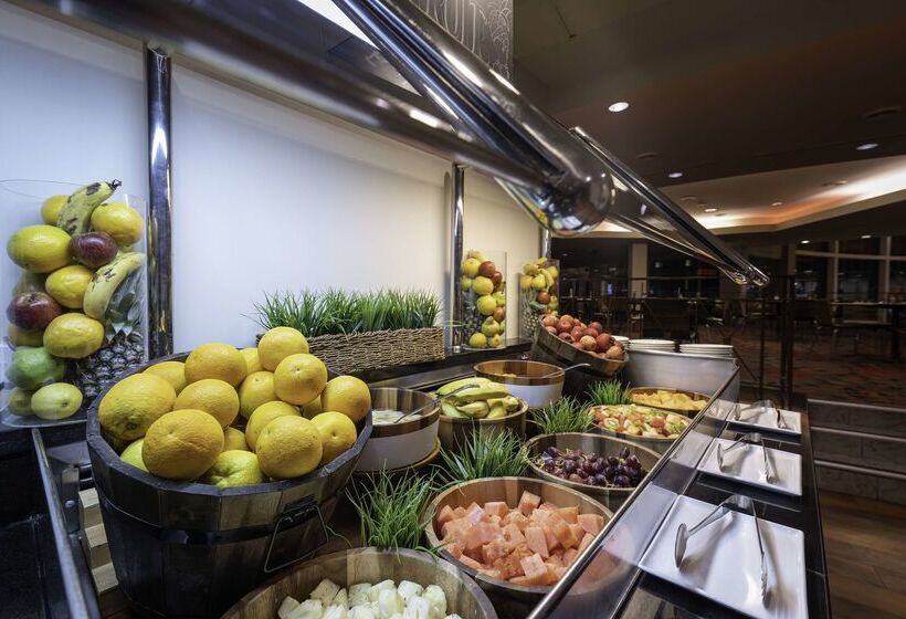 Doubletree By Hilton Hotel Cairns