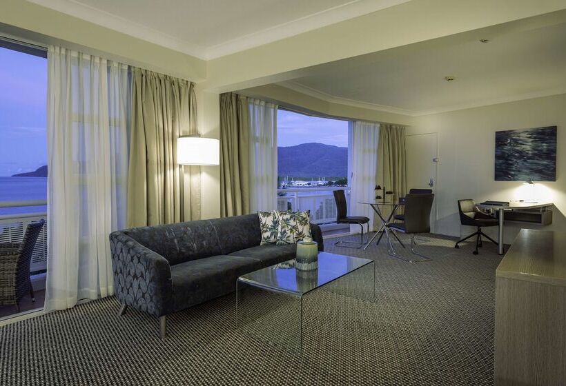 Doubletree By Hilton Hotel Cairns