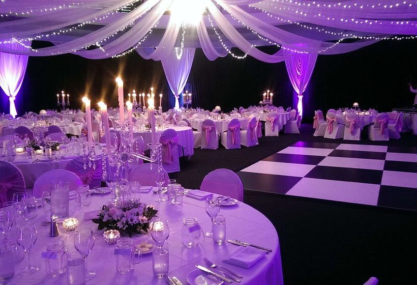 ホテル Doubletree By Hilton Darwin Esplanade