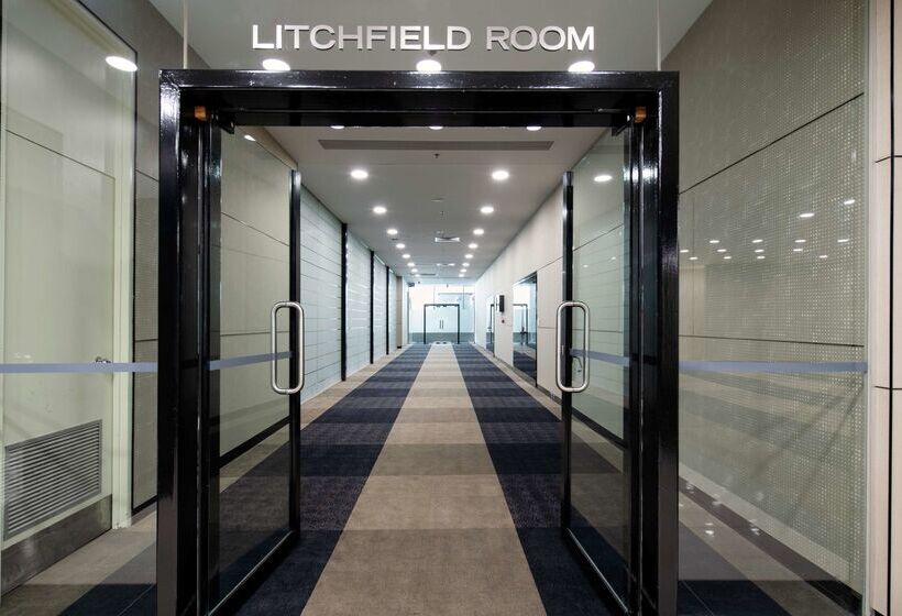 هتل Doubletree By Hilton Darwin Esplanade