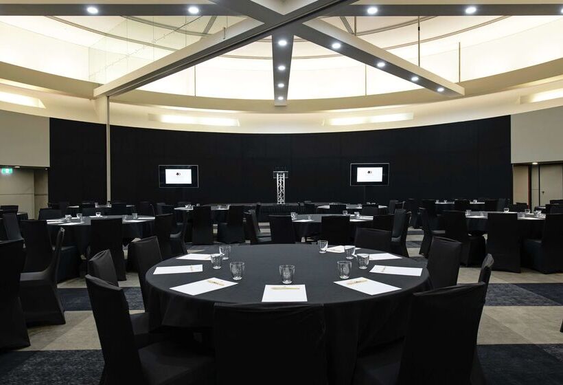 ホテル Doubletree By Hilton Darwin Esplanade