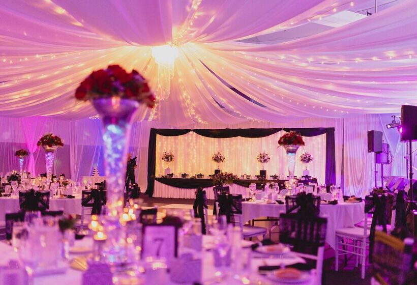 ホテル Doubletree By Hilton Darwin Esplanade