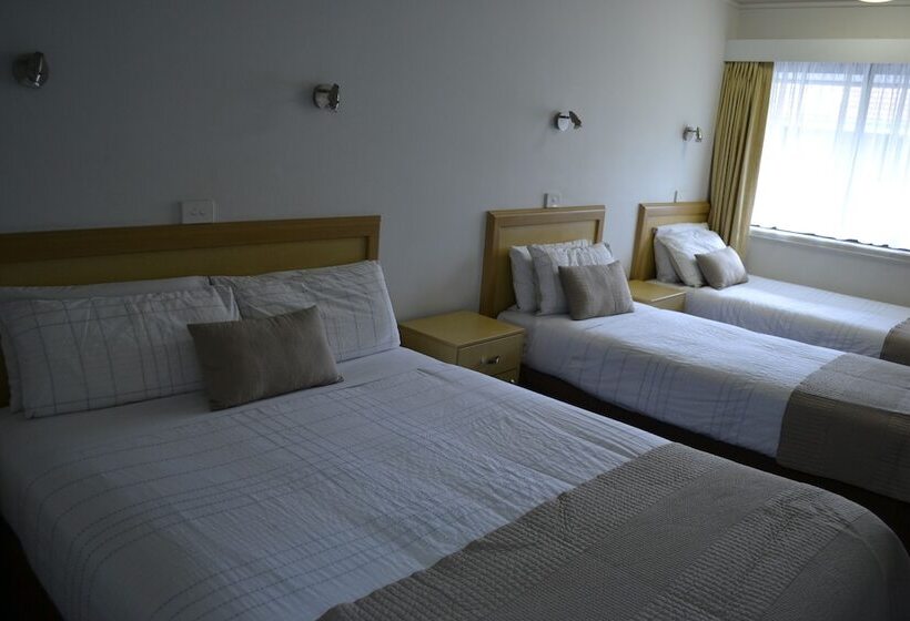 בית מלון כפרי Eastern Sands City Centre