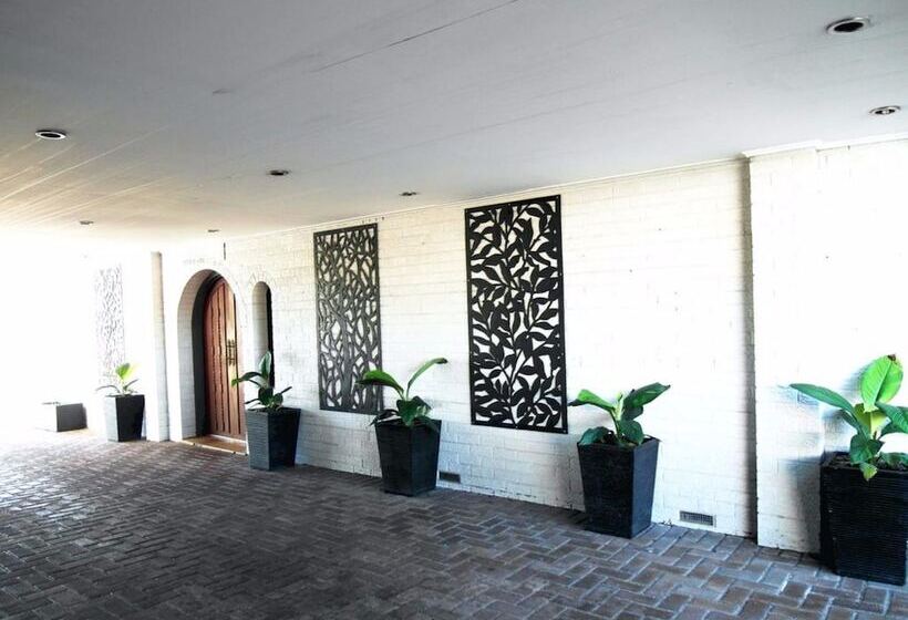 فندق Econo Lodge Rivervale