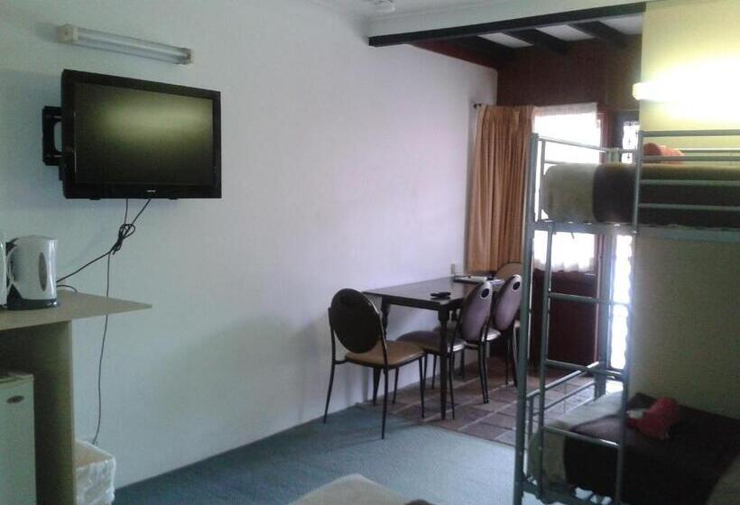 فندق Elsinor Motor Lodge