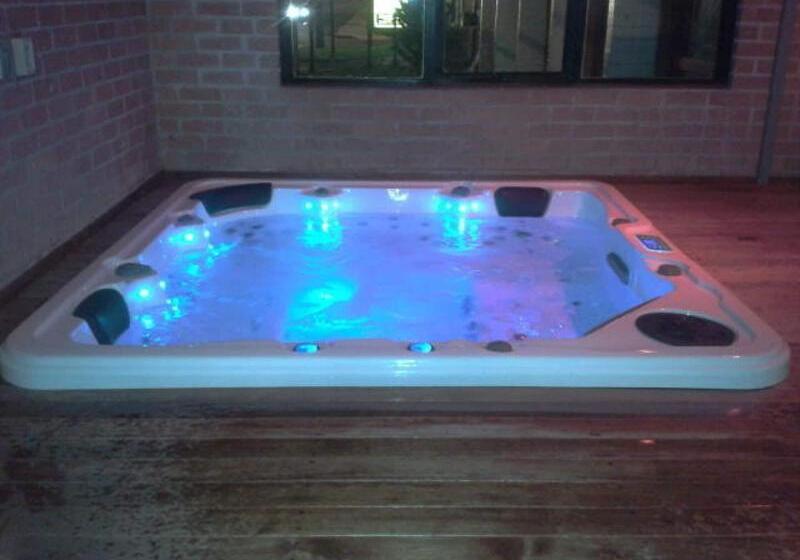 فندق Elsinor Motor Lodge