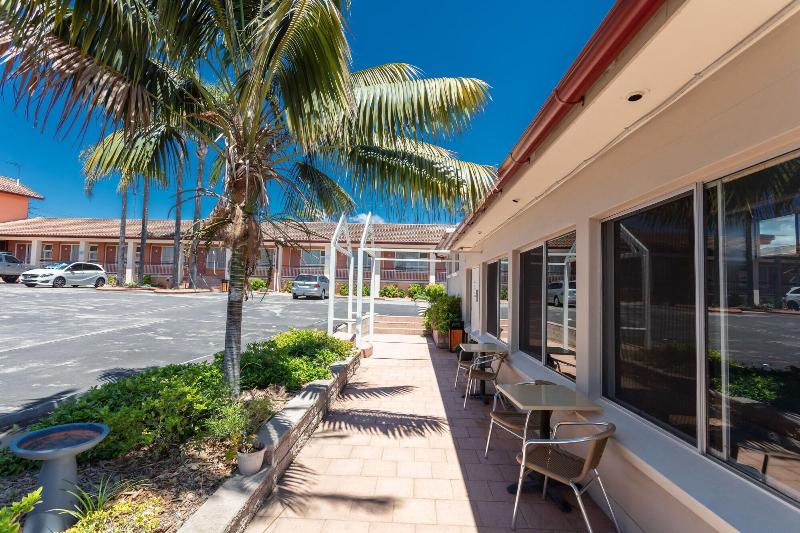 בית מלון כפרי Engadine Motor Inn