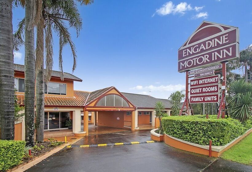 בית מלון כפרי Engadine Motor Inn