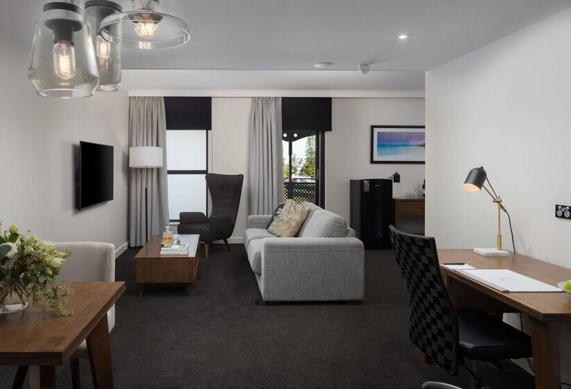 Esplanade Hotel Fremantle   By Rydges