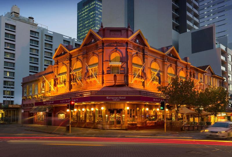ホテル European