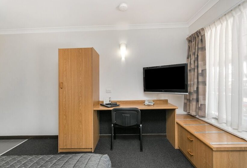 هتل Flag Motor Lodge