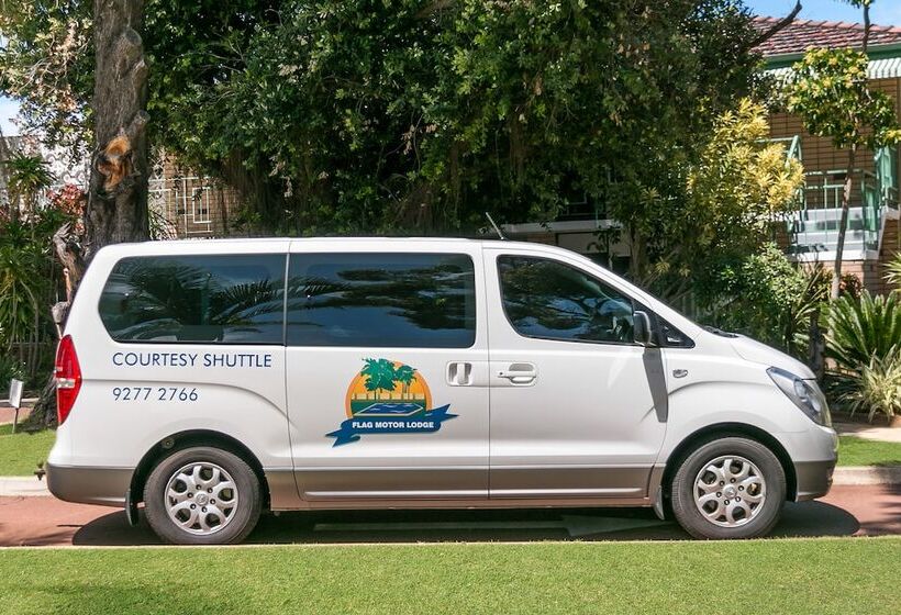 هتل Flag Motor Lodge