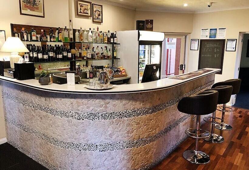 فندق Footscray Motor Inn And Serviced Apartments