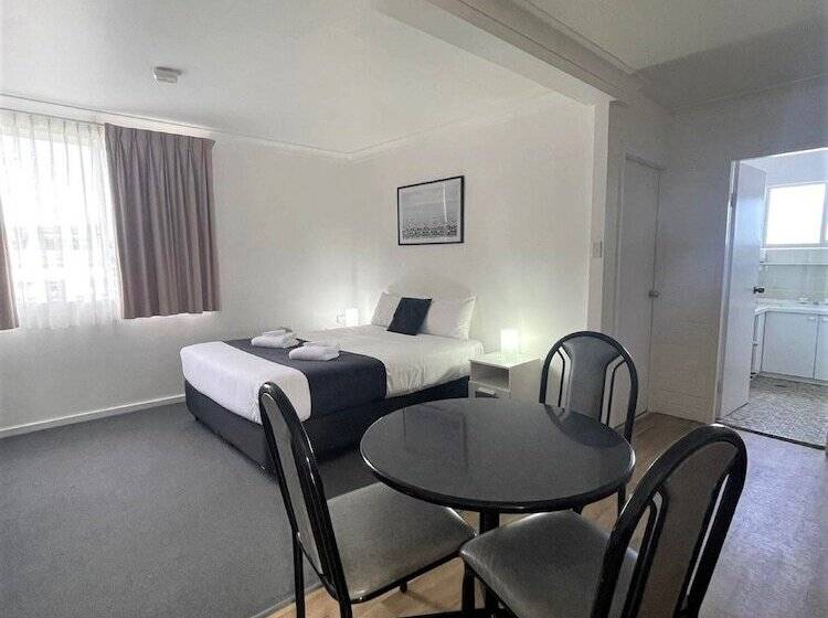 בית מלון כפרי Forster Motor Inn