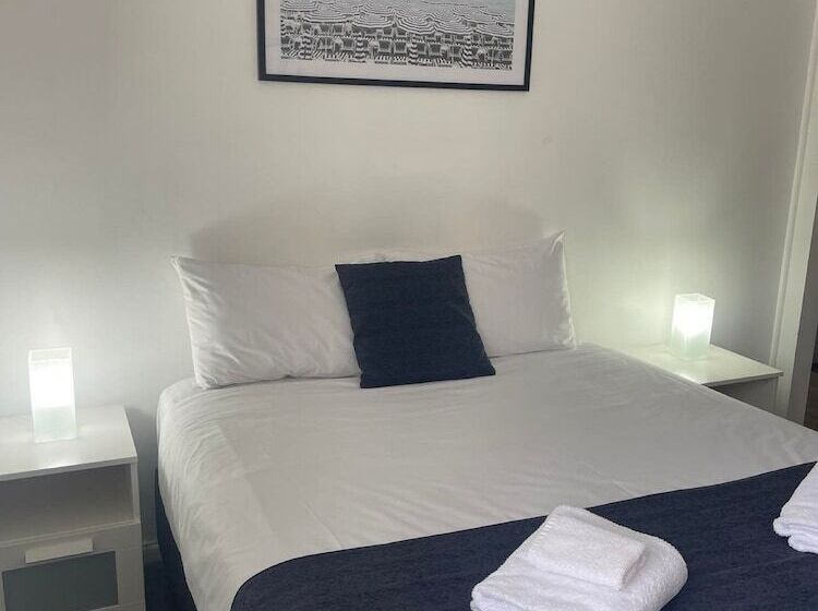 בית מלון כפרי Forster Motor Inn