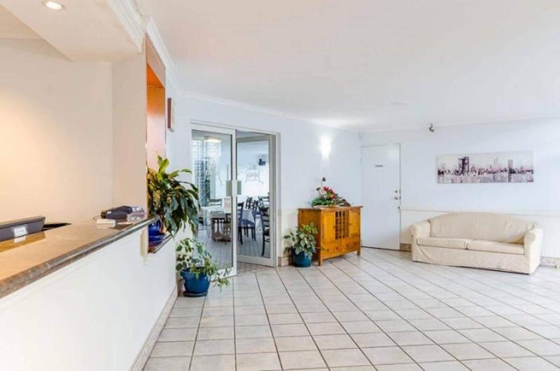 هتل Gladstone Palms Motor Inn