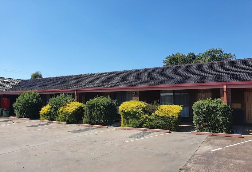 בית מלון כפרי Golden Grain Motor Inn