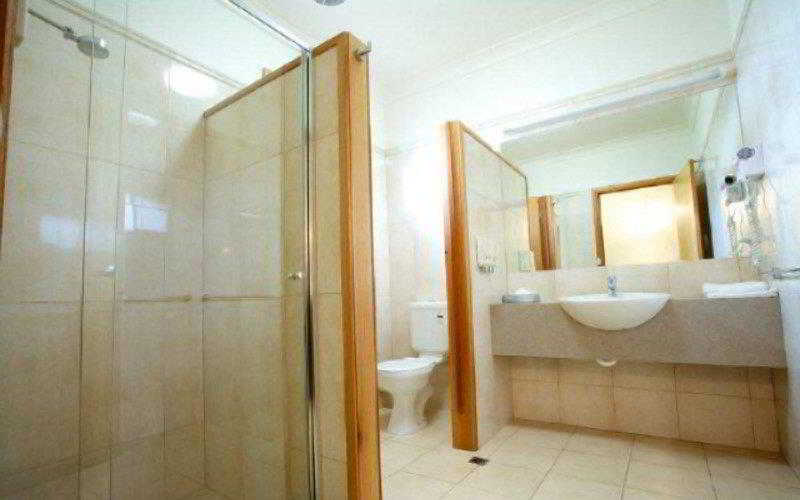 בית מלון כפרי Golden Grain Motor Inn