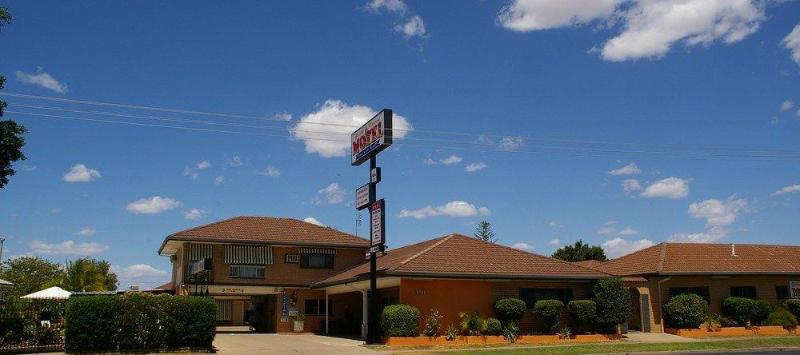 فندق Golden Harvest Motor Inn Moree