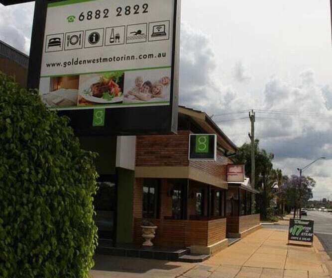 هتل Golden West Motor Inn