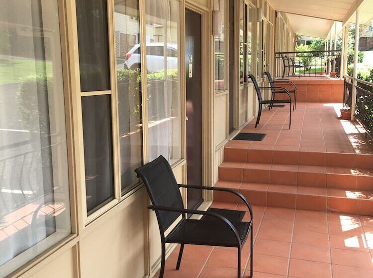 בית מלון כפרי Waterview Gosford Motor Inn