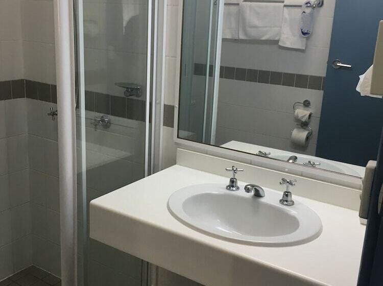 בית מלון כפרי Waterview Gosford Motor Inn