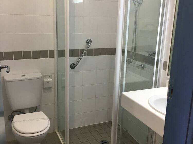 בית מלון כפרי Waterview Gosford Motor Inn