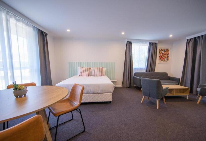 בית מלון כפרי Gosford Palms Motor Inn